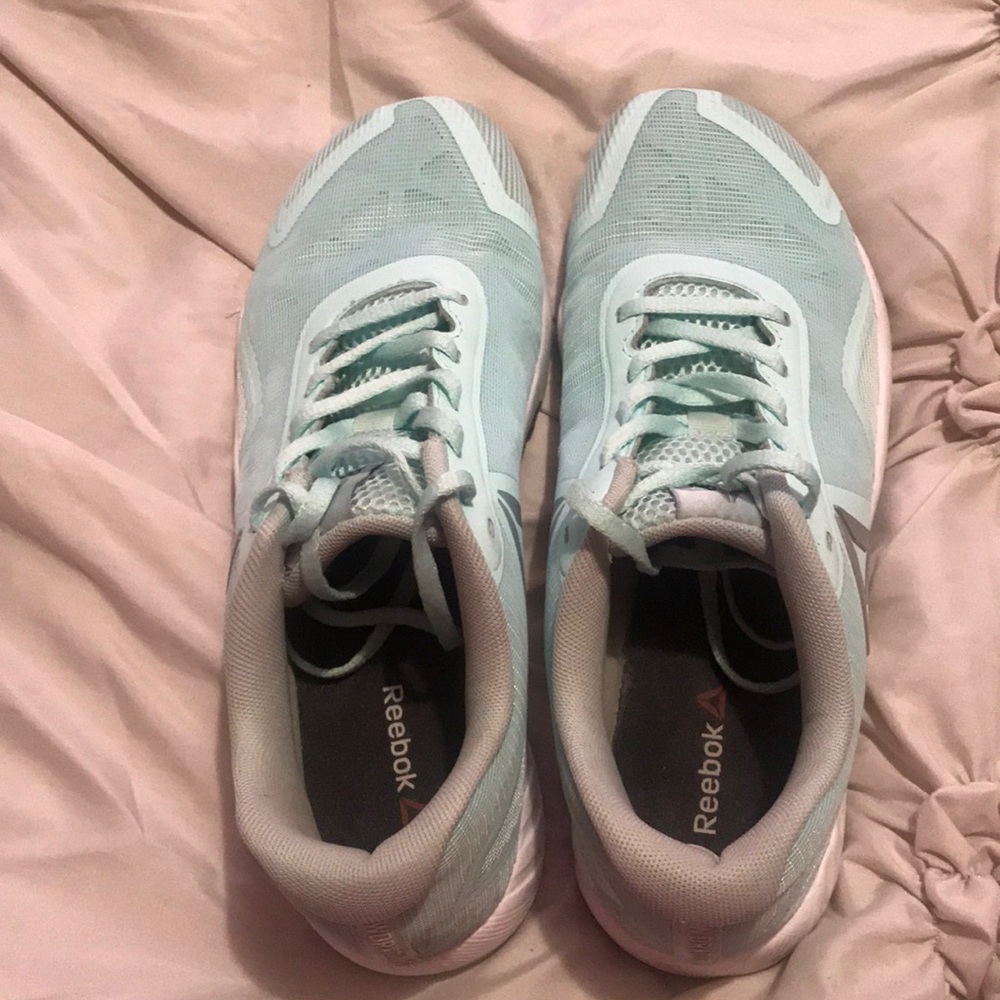 Sneakers - Picture 2 of 5